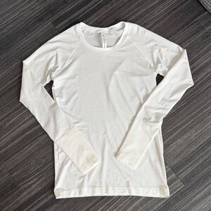 Lululemon Swiftly Tech Long-Sleeve Shirt 2.0 Hip Length